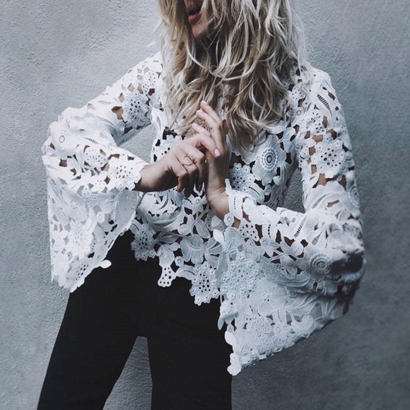 hollow flower lace top - Picture 5 of 7